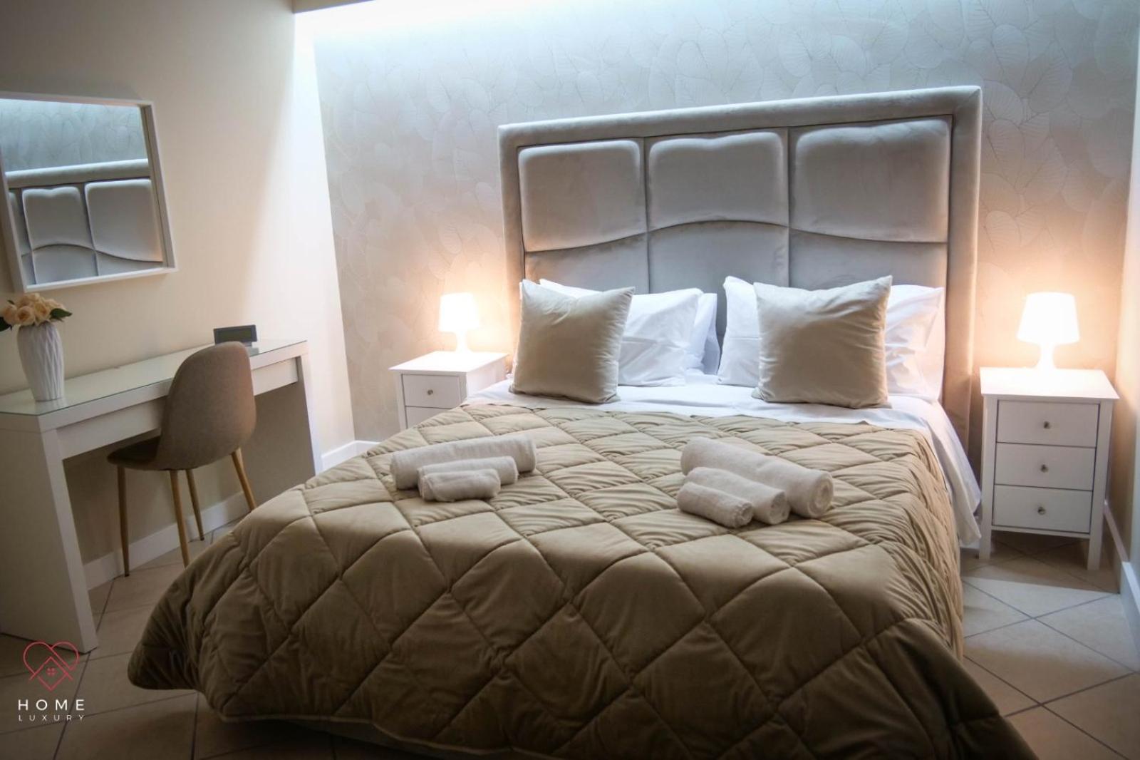 Home Luxury Naples Luaran gambar