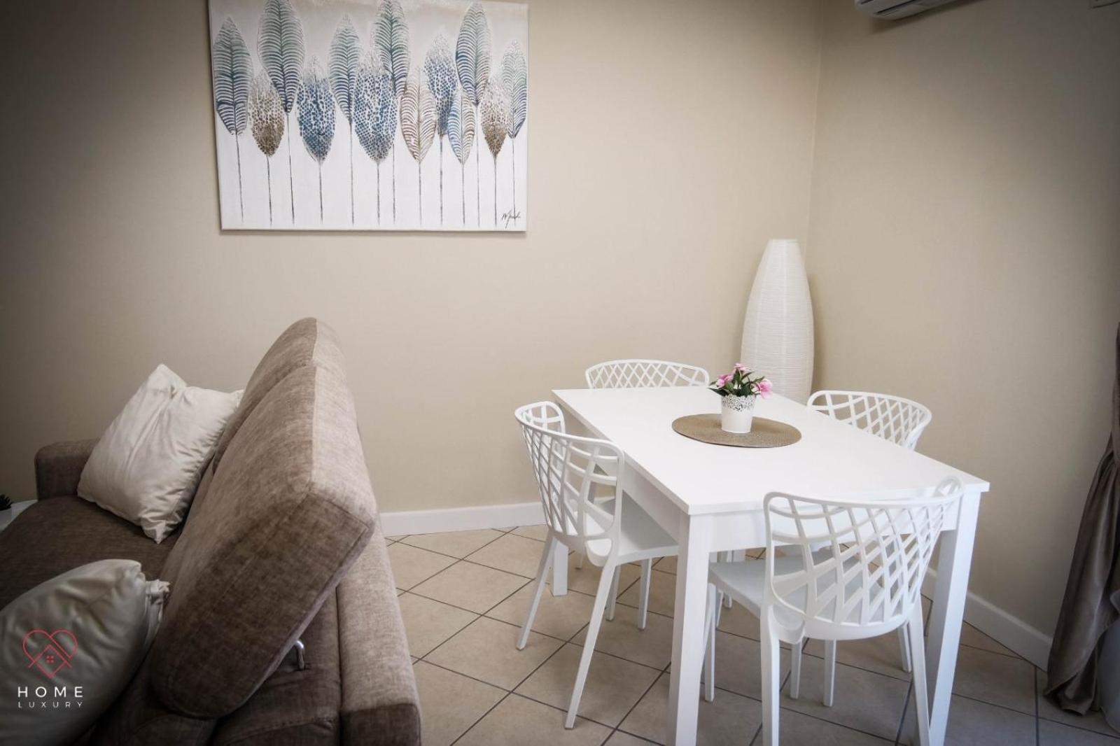 Home Luxury Naples Luaran gambar