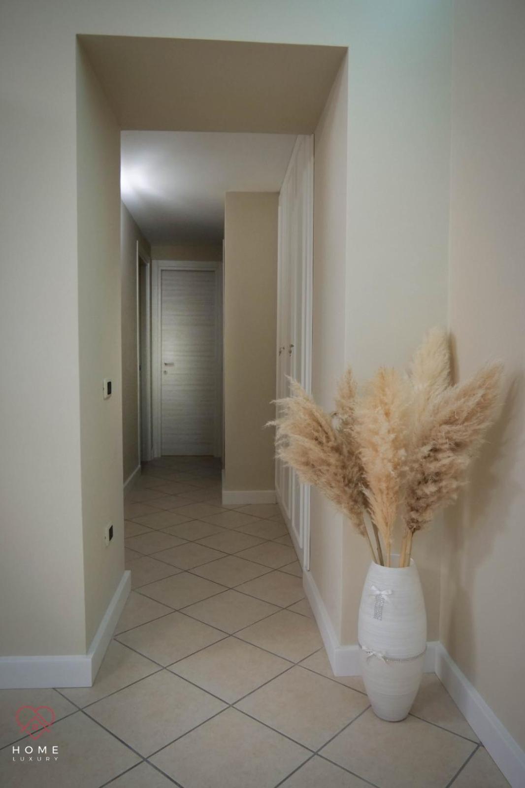 Home Luxury Naples Luaran gambar